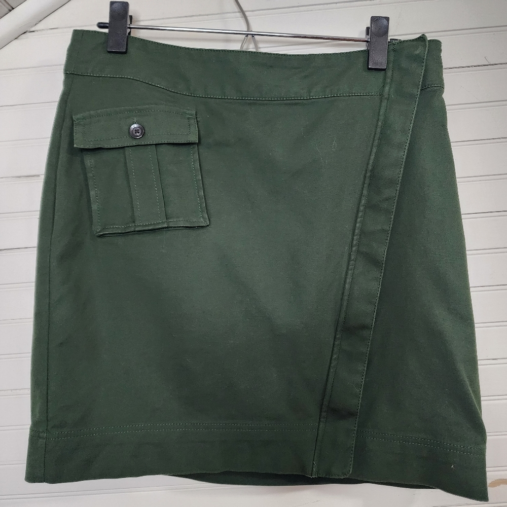 She Said Olive Green Utility‎ Wrap Skirt Size 10 Classic olive green wrap-style